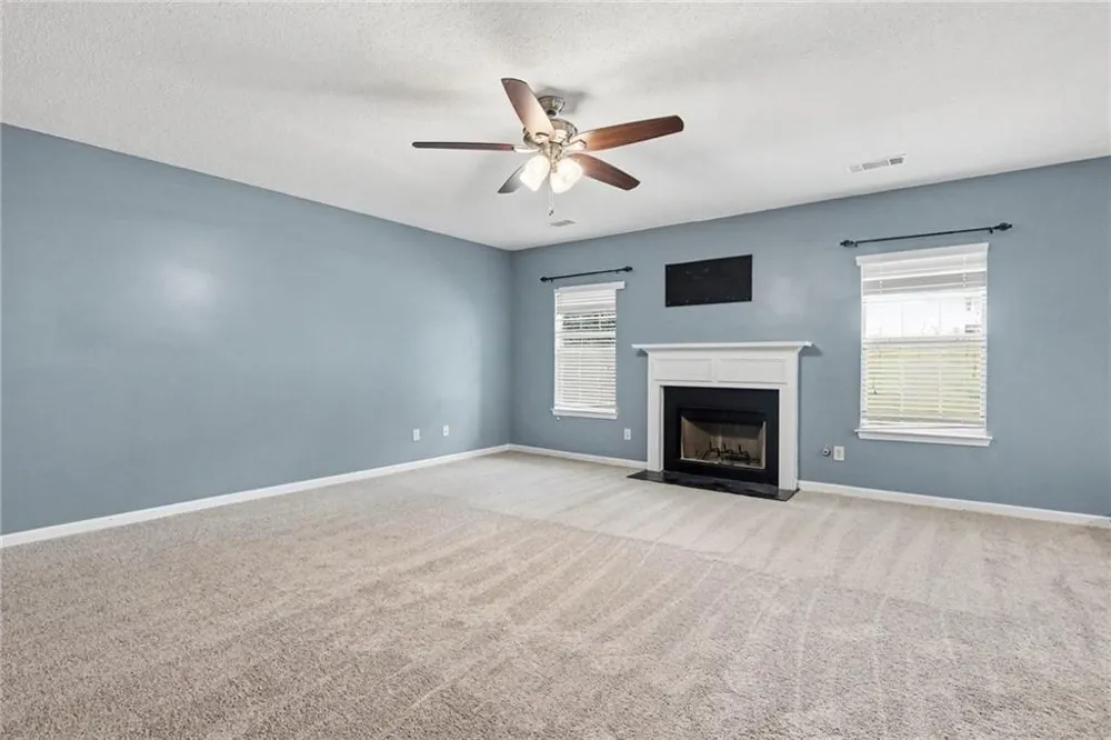 373 Kentwood Springs Drive Hampton, GA 30228