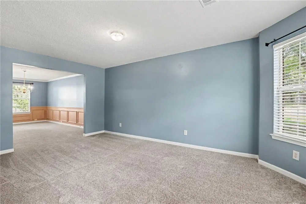 373 Kentwood Springs Drive Hampton, GA 30228