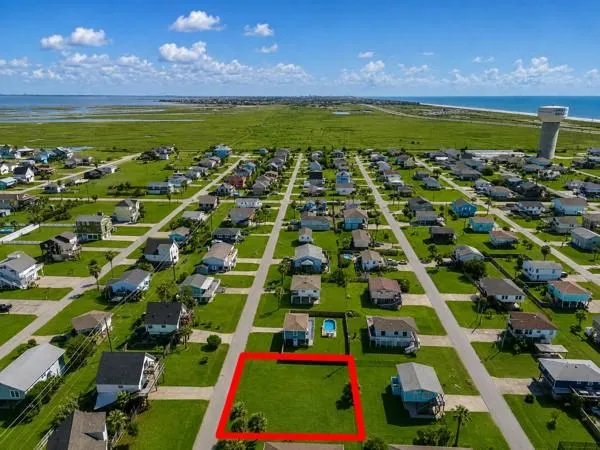 16 Mansvelt Road Jamaica Beach, TX 77554