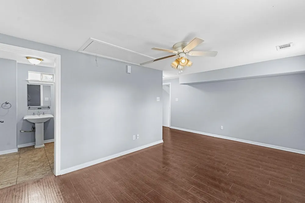 709 Gale Street #APT Houston, TX 77009