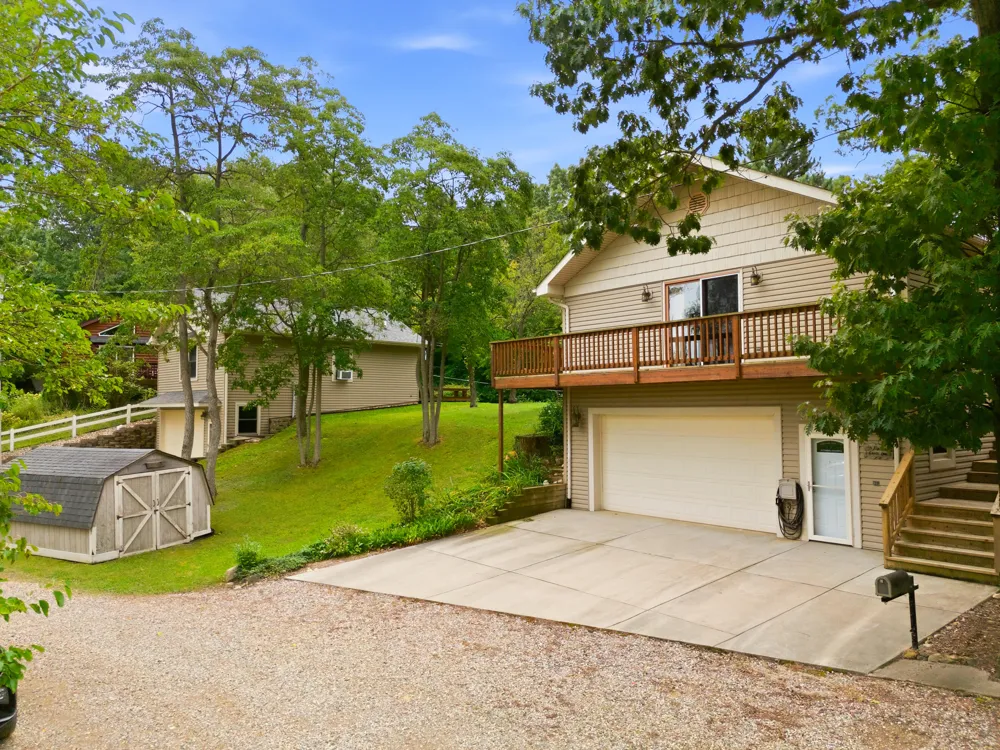 94482 Drive A Lawton, MI 49065