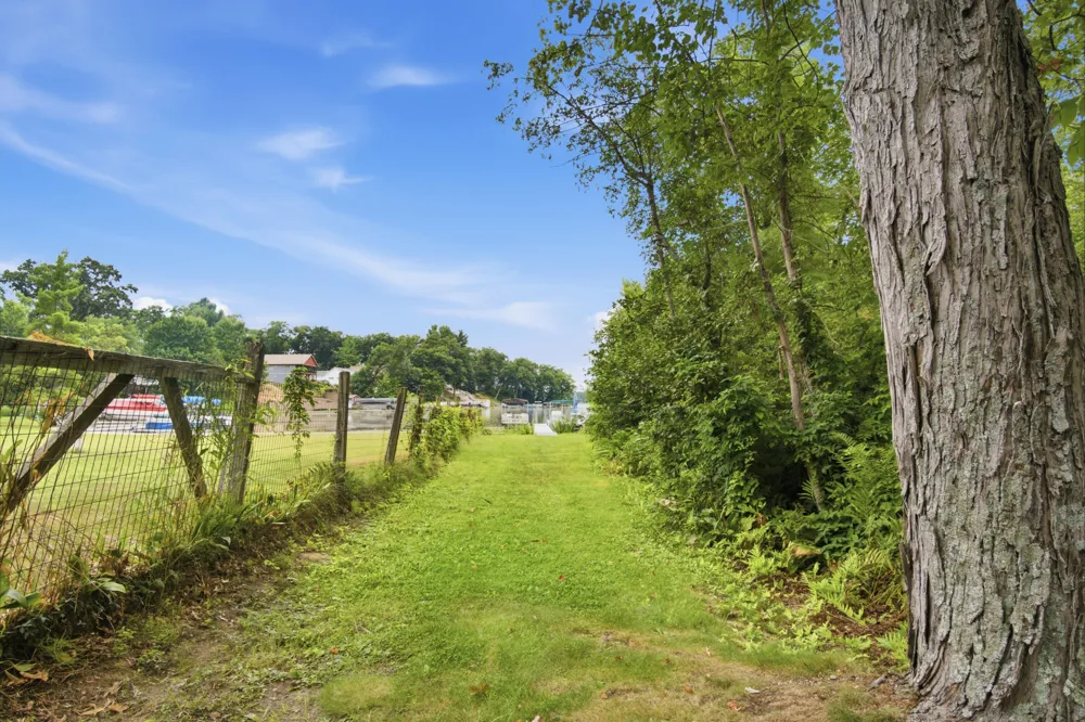 1508 E Hess Lake Drive Grant, MI 49327