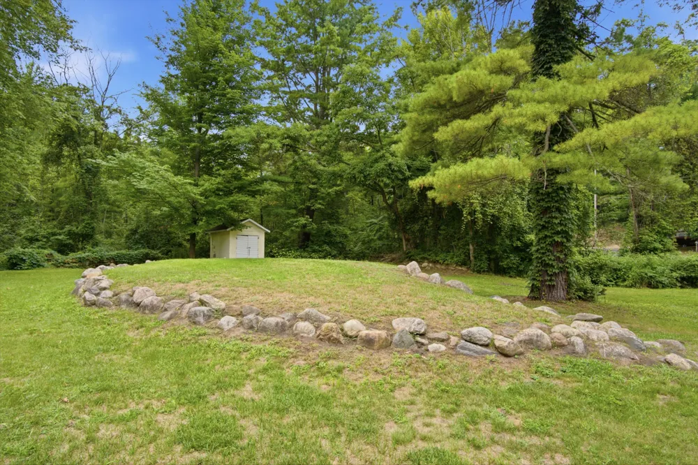 1508 E Hess Lake Drive Grant, MI 49327