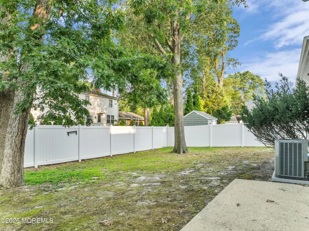 2001 Oakhurst Parkway Oakhurst, NJ 07755