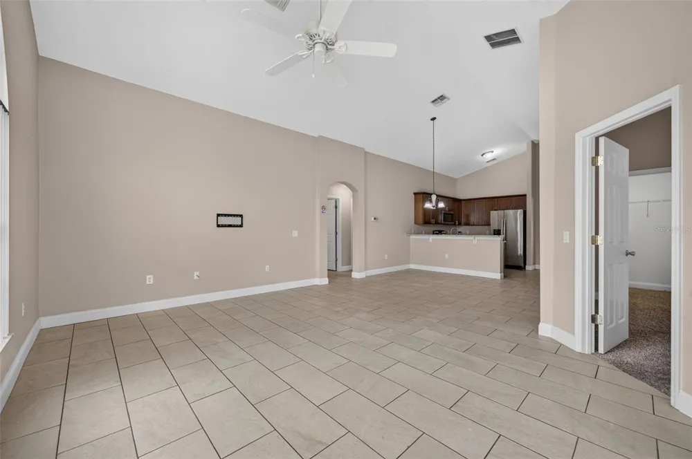 124 LANCASTER DRIVE Davenport, FL 33897