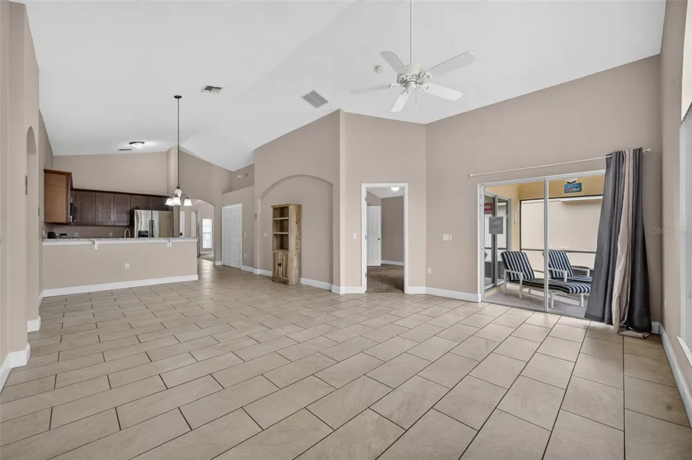 124 LANCASTER DRIVE Davenport, FL 33897