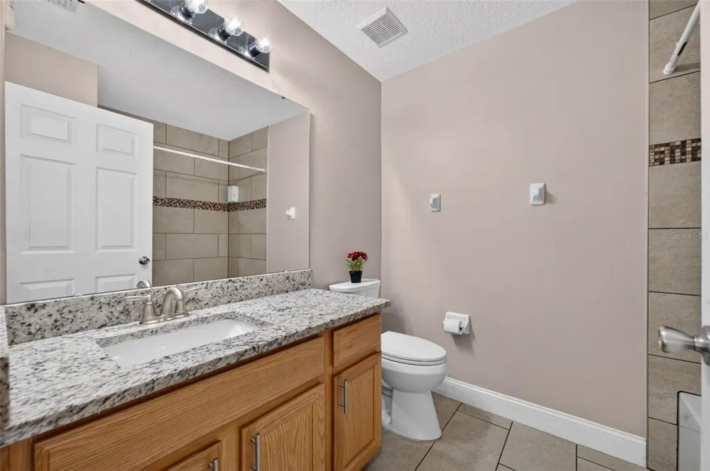 124 LANCASTER DRIVE Davenport, FL 33897