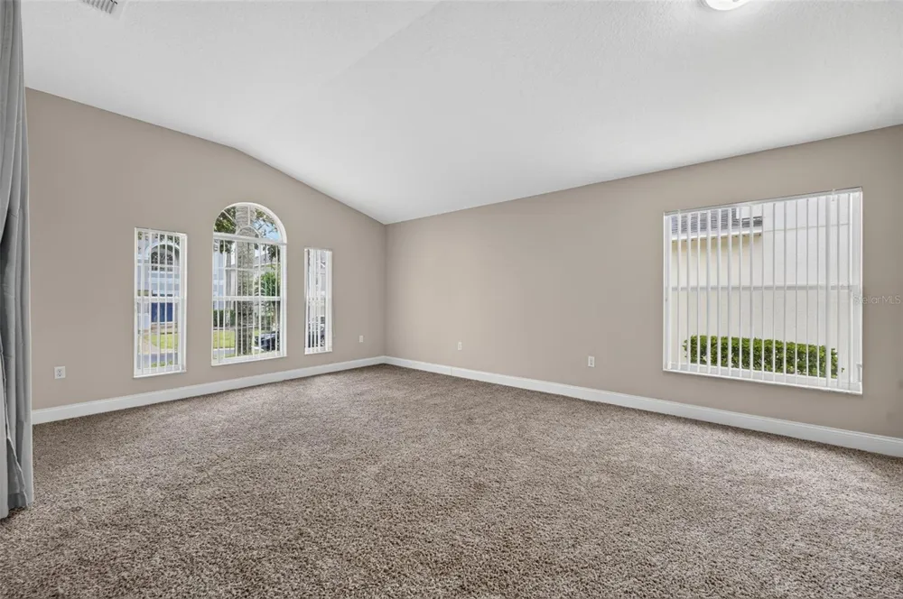 124 LANCASTER DRIVE Davenport, FL 33897