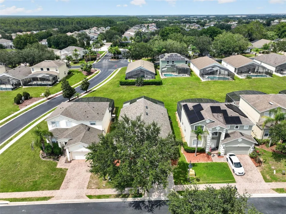 124 LANCASTER DRIVE Davenport, FL 33897