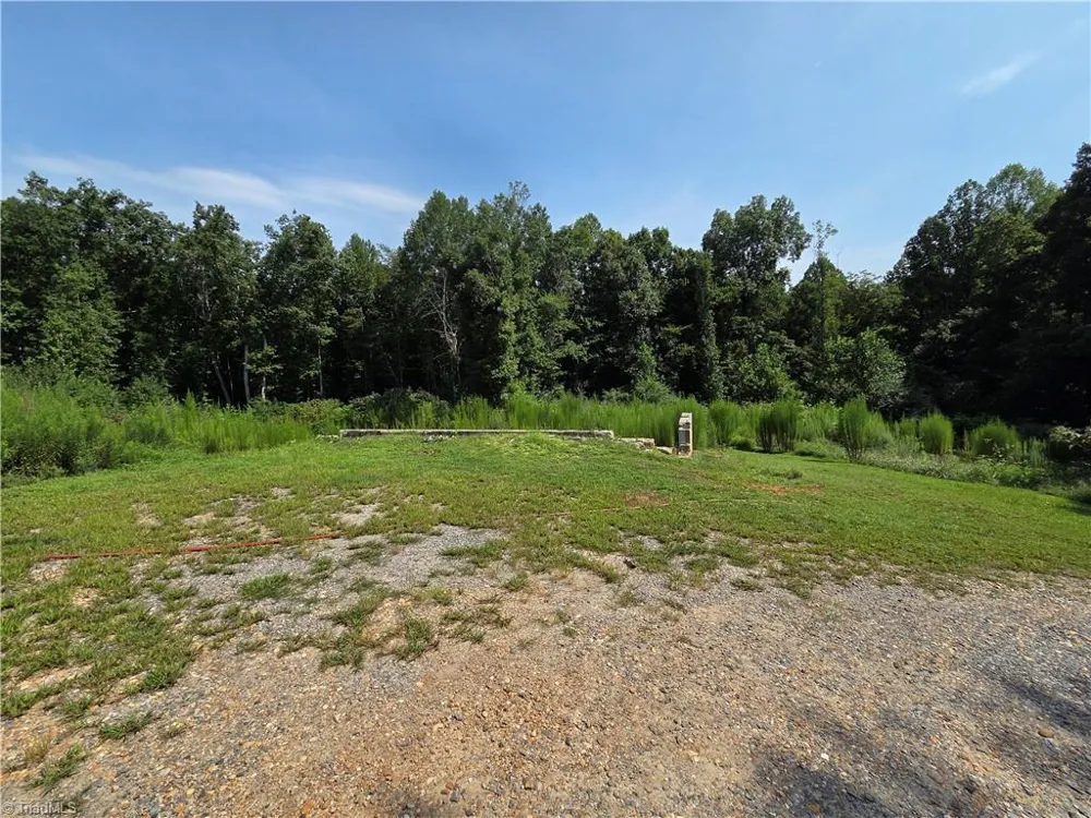 609 John Scott Road Pinnacle, NC 27043