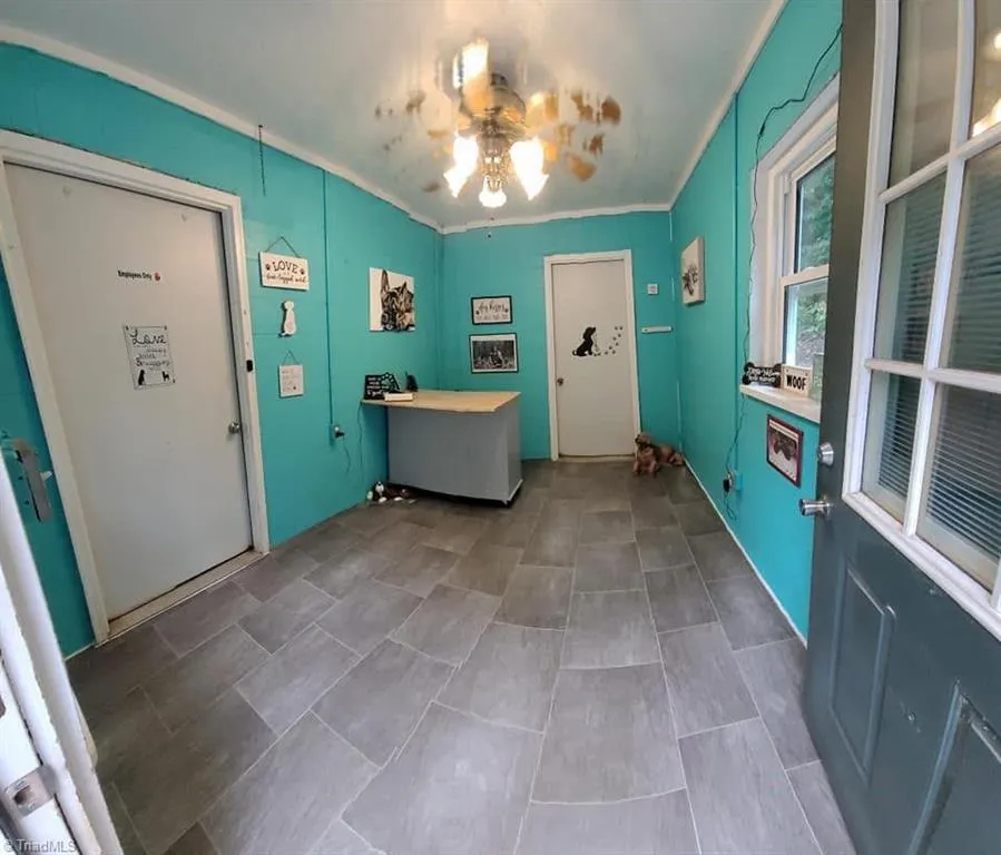 609 John Scott Road Pinnacle, NC 27043