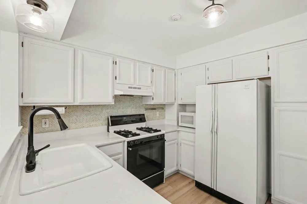 43580 Yorkville Drive Canton Charter Township, MI 48188
