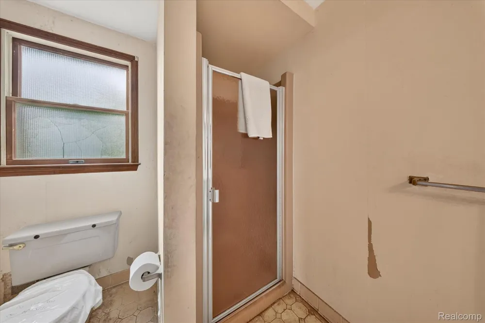 8940 Sarah Lane Grosse Ile Township, MI 48138