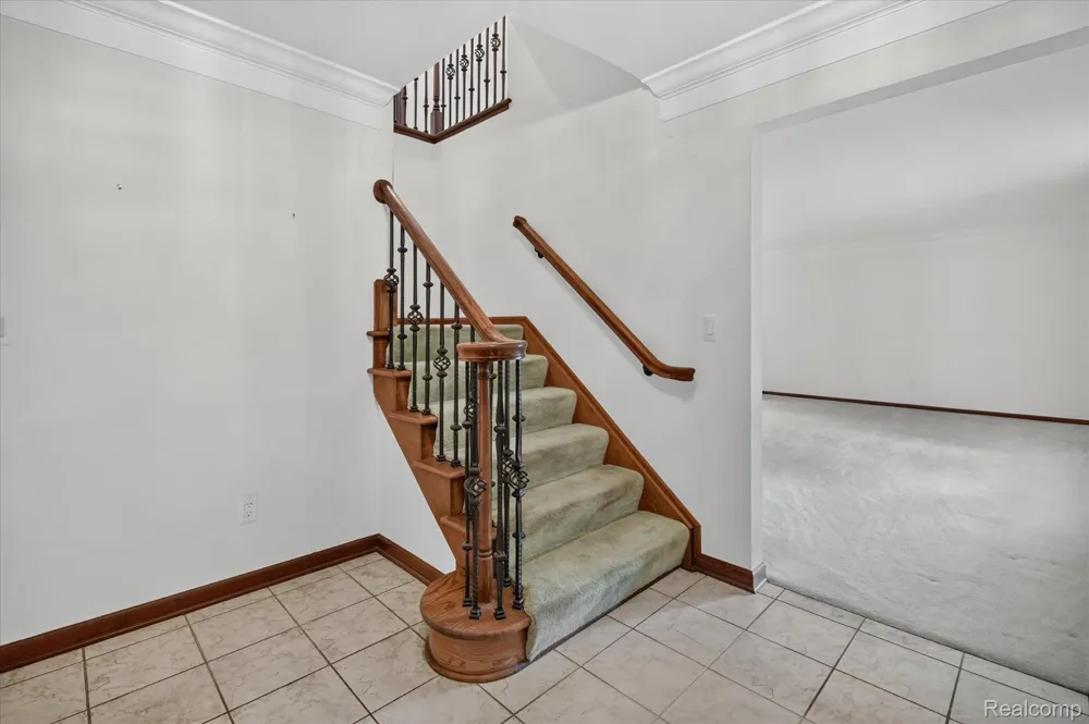 8940 Sarah Lane Grosse Ile Township, MI 48138