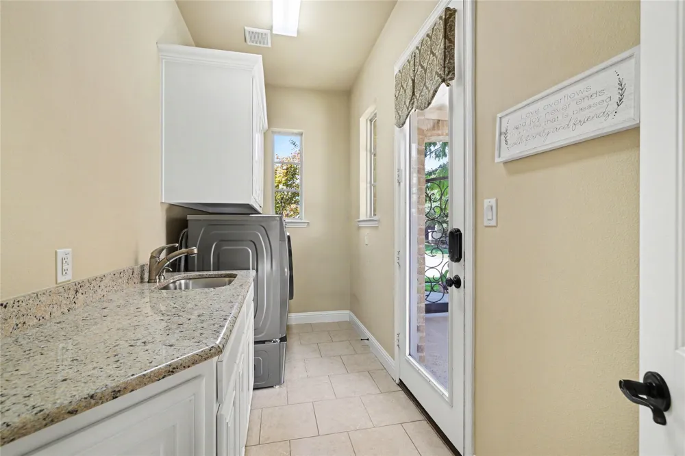 7912 Inverness The Colony, TX 75056