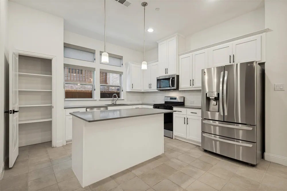 116 Harwood Drive Lewisville, TX 75067