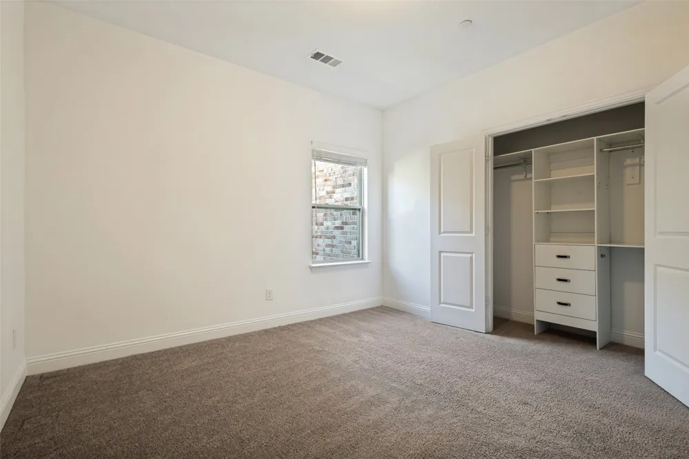 116 Harwood Drive Lewisville, TX 75067