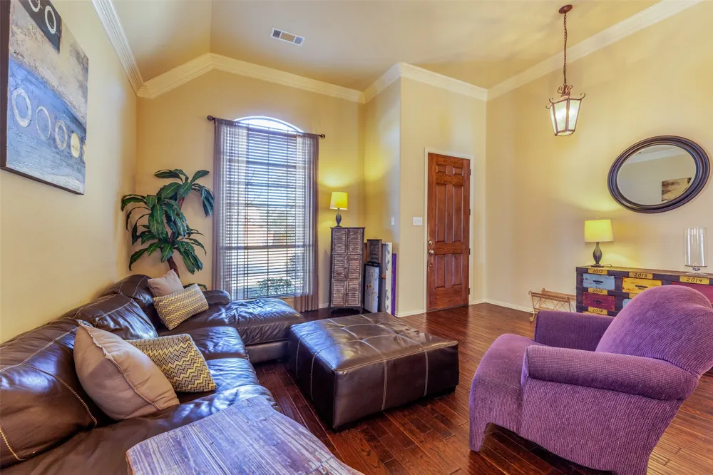 920 Fannin Drive Lantana, TX 76226