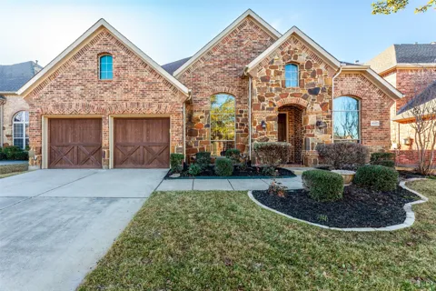 920 Fannin Drive