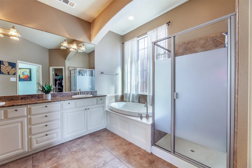 920 Fannin Drive Lantana, TX 76226