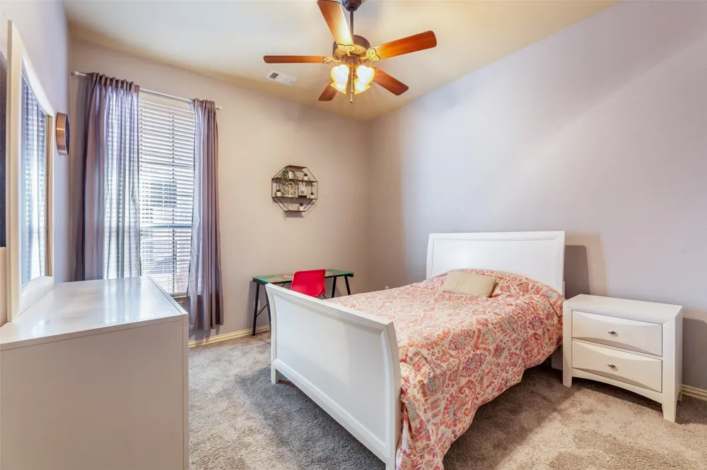 920 Fannin Drive Lantana, TX 76226