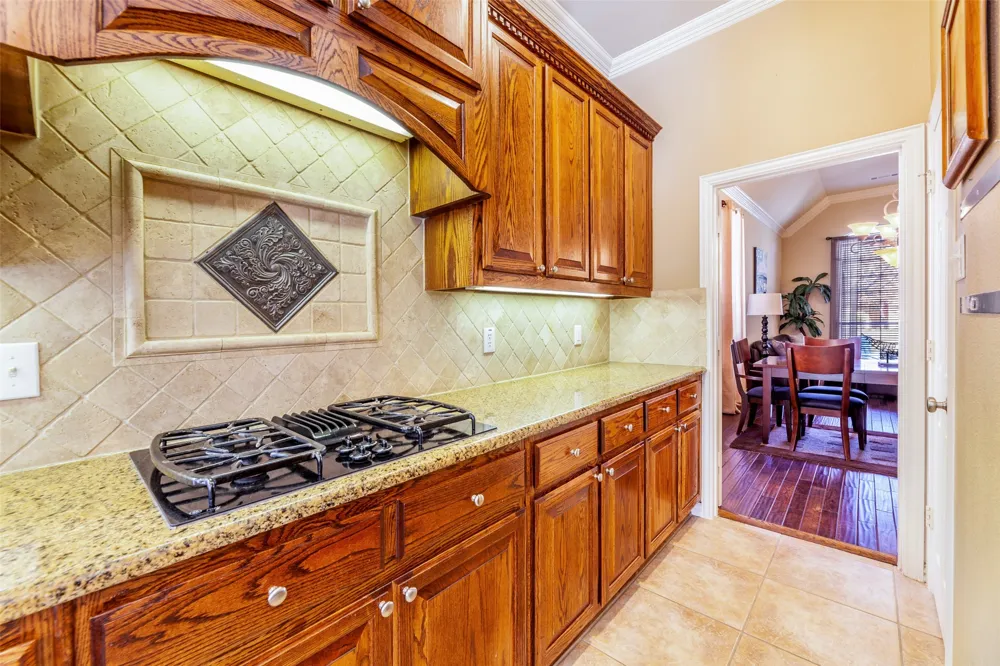 920 Fannin Drive Lantana, TX 76226