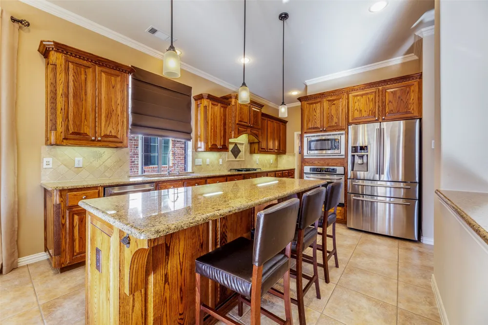 920 Fannin Drive Lantana, TX 76226