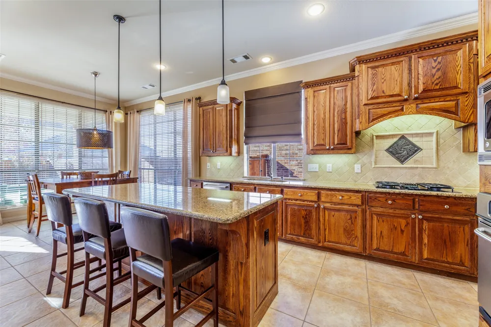 920 Fannin Drive Lantana, TX 76226