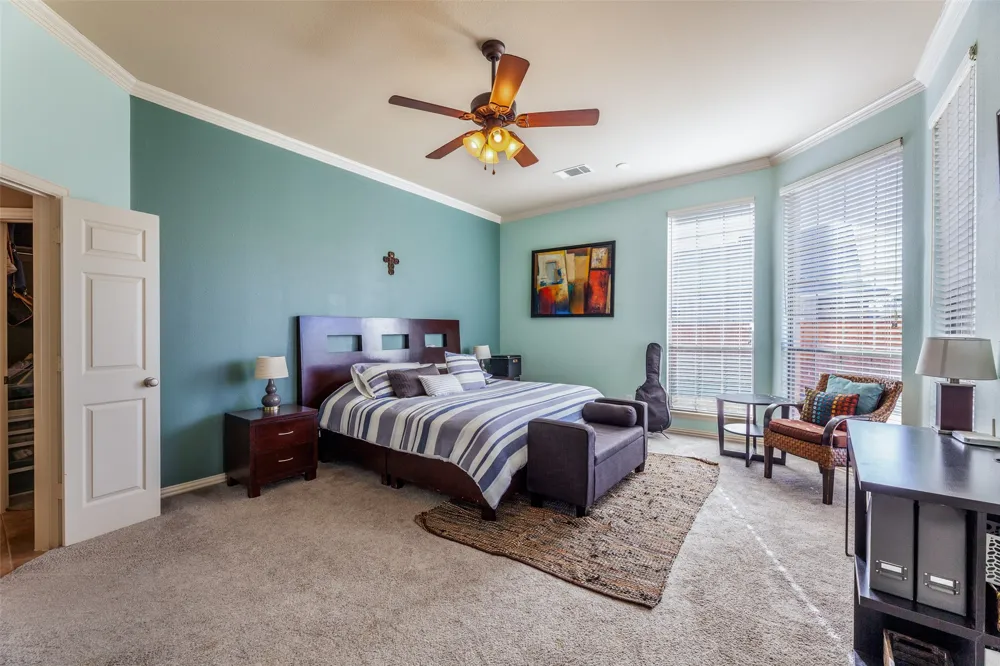 920 Fannin Drive Lantana, TX 76226