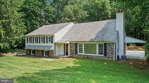 31 BEACON HILL COURT