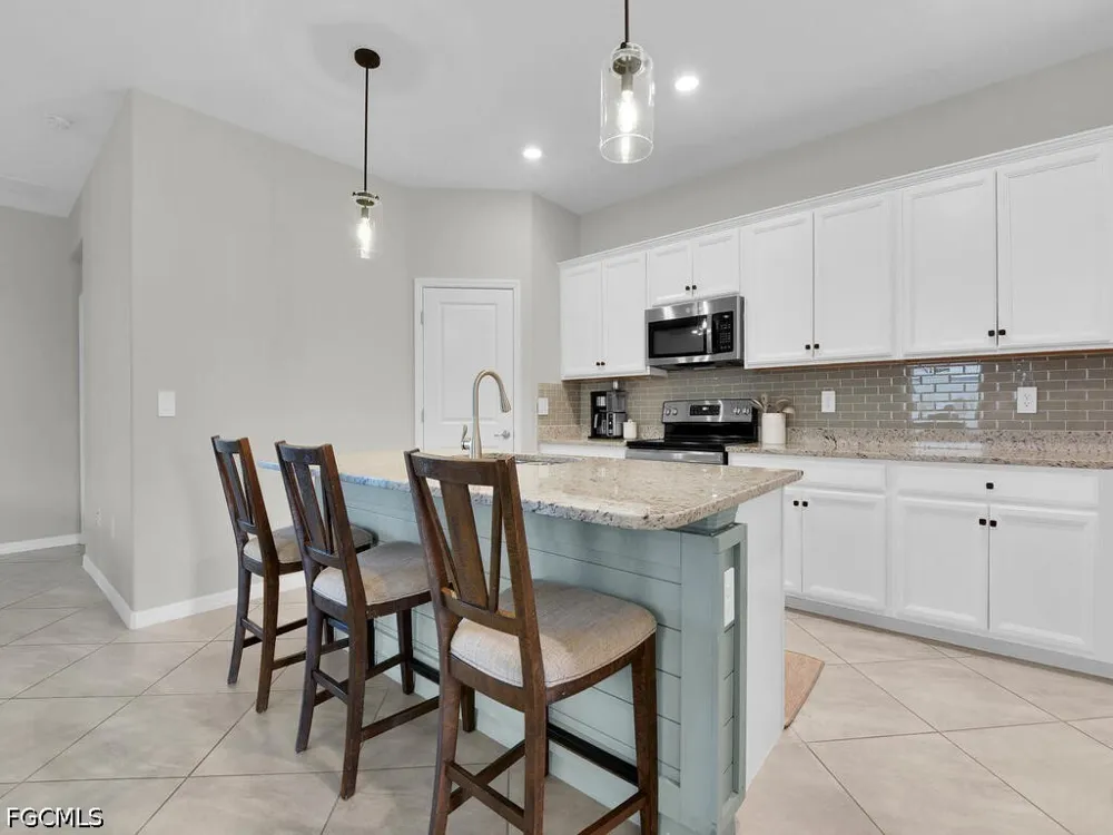 Passion Vine Drive Alva, FL 33920