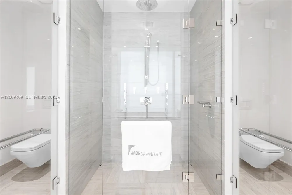 16901 Collins Ave #5305 Sunny Isles Beach, FL 33160