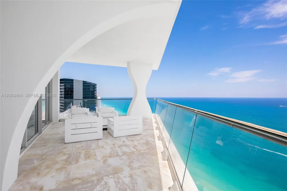 16901 Collins Ave #5305 Sunny Isles Beach, FL 33160
