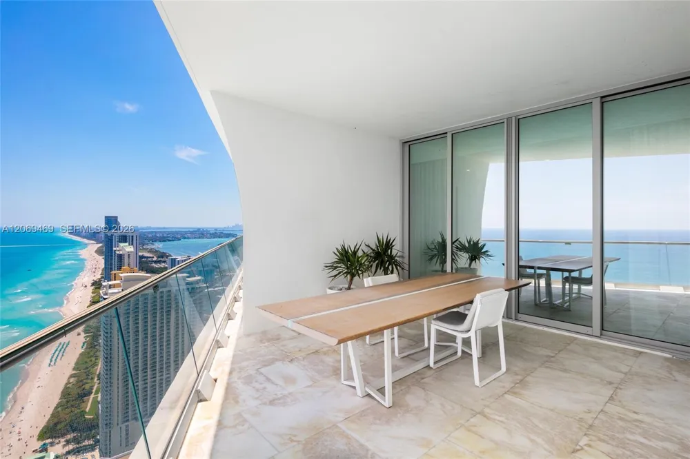 16901 Collins Ave #5305 Sunny Isles Beach, FL 33160