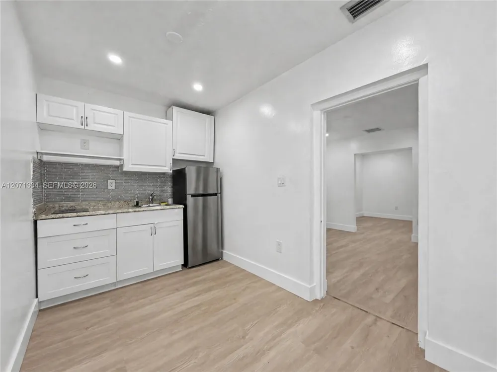 13710 SW 18th Ter Miami, FL 33175