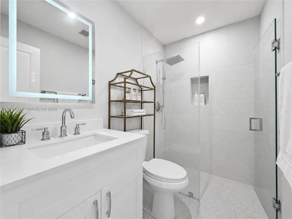 13710 SW 18th Ter Miami, FL 33175