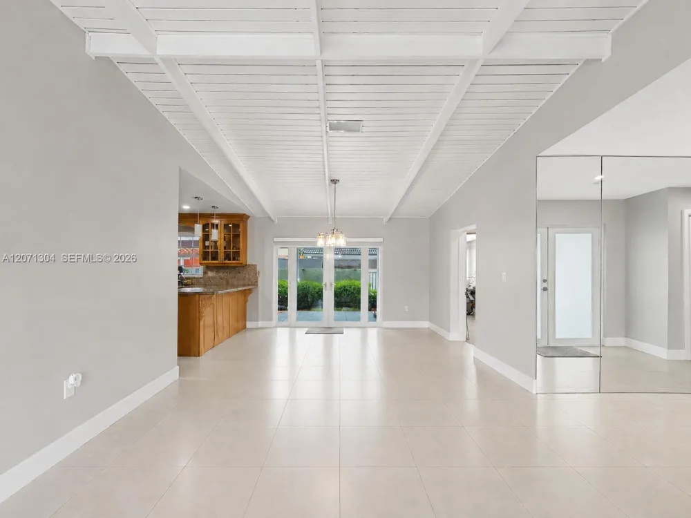 13710 SW 18th Ter Miami, FL 33175
