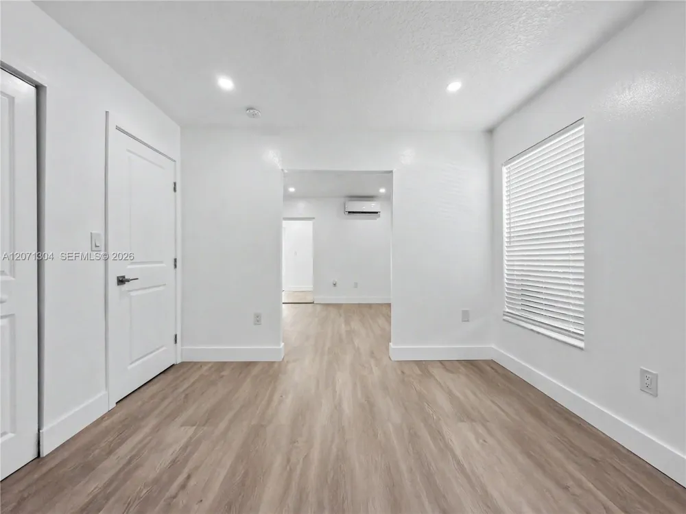 13710 SW 18th Ter Miami, FL 33175