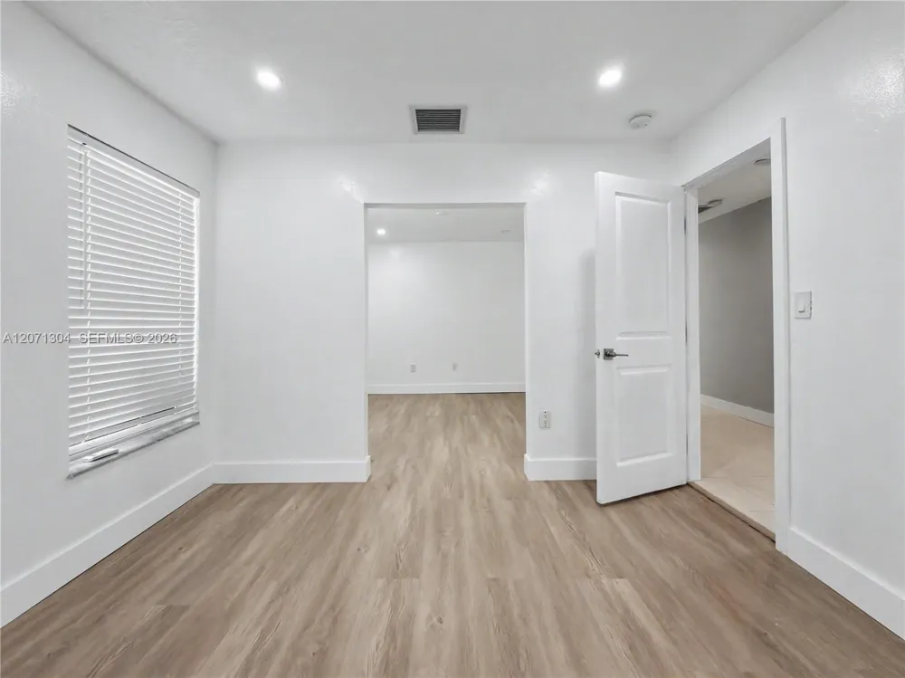 13710 SW 18th Ter Miami, FL 33175