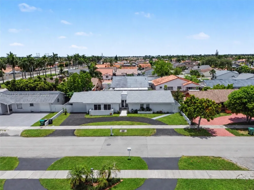 13710 SW 18th Ter Miami, FL 33175