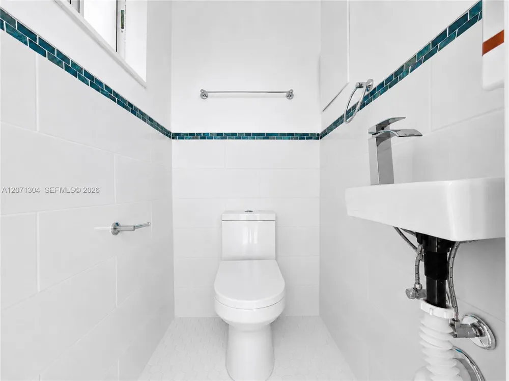13710 SW 18th Ter Miami, FL 33175