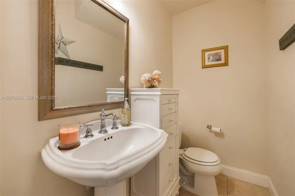 5400 Ocean Blvd #39 Lauderdale By The Sea, FL 33308