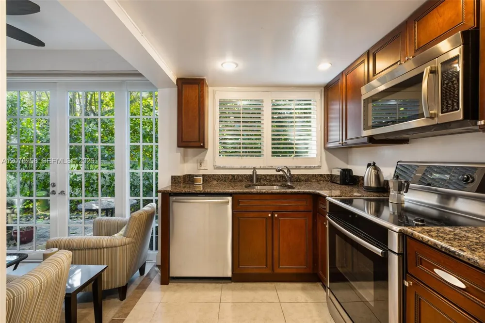 5400 Ocean Blvd #39 Lauderdale By The Sea, FL 33308