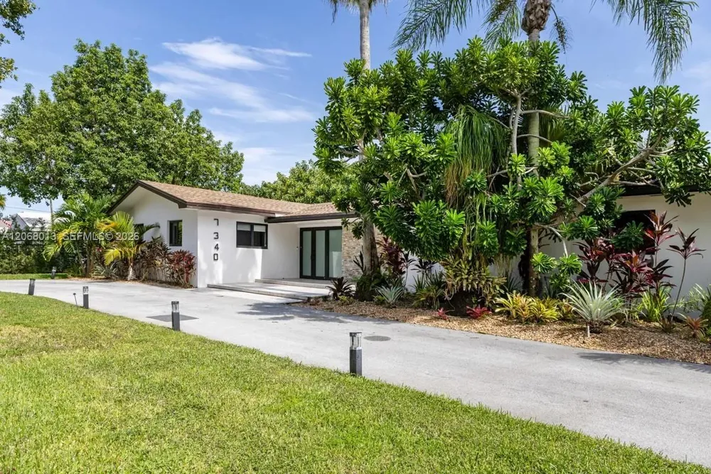 7340 SW 120th St Pinecrest, FL 33156