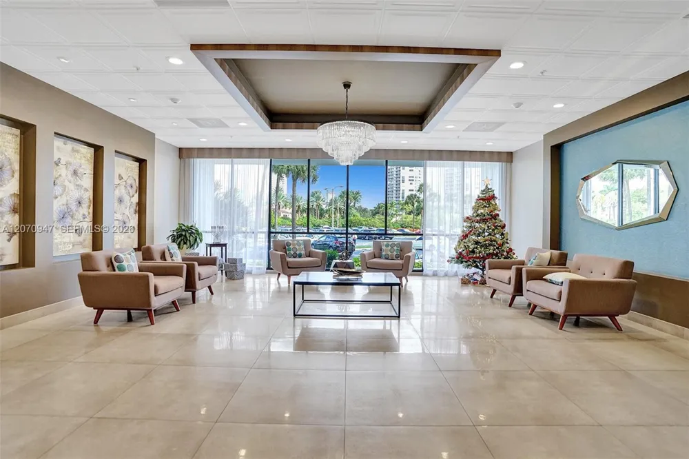 3731 Country Club Dr #1023 Aventura, FL 33180