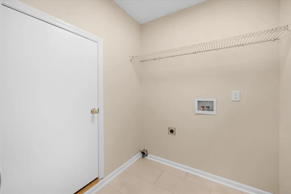 6832 Bridgewater Dr Nashville, TN 37221
