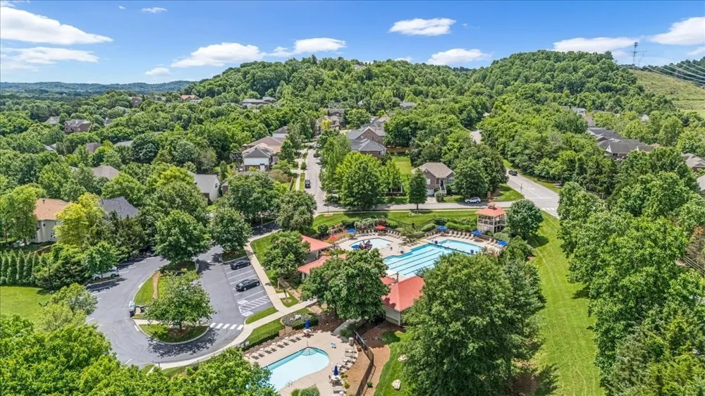6832 Bridgewater Dr Nashville, TN 37221