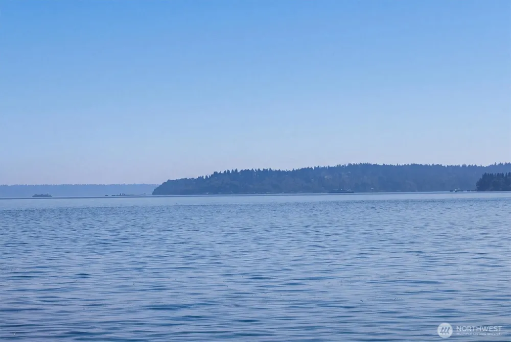 1239 Colchester Drive E Port Orchard, WA 98366