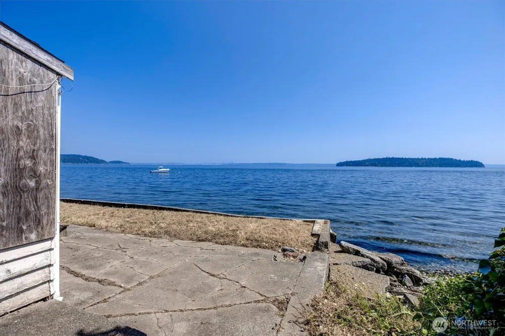 1239 Colchester Drive E Port Orchard, WA 98366