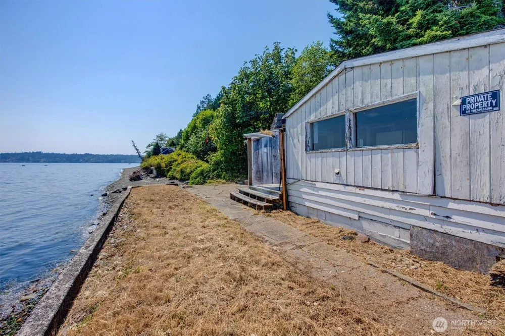 1239 Colchester Drive E Port Orchard, WA 98366